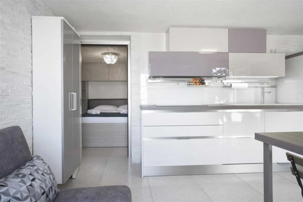 One-Bedroom Apartment with Terrace in Piran