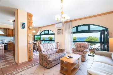 Two-Bedroom Apartment in Piran for Up to 6 Guests