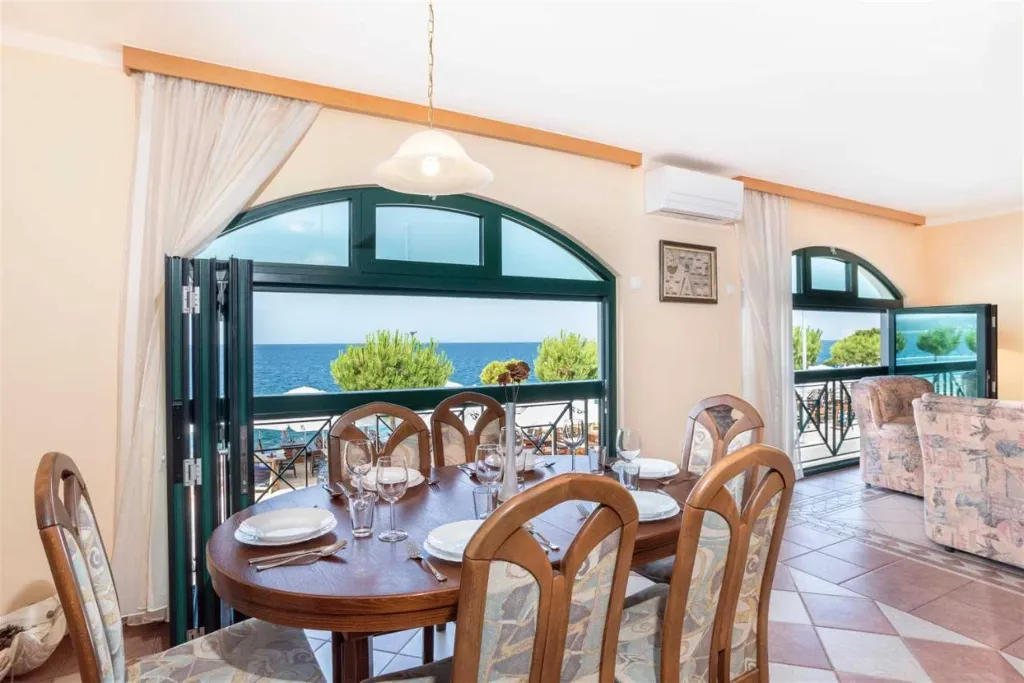 Two-Bedroom Apartment in Piran for Up to 6 Guests
