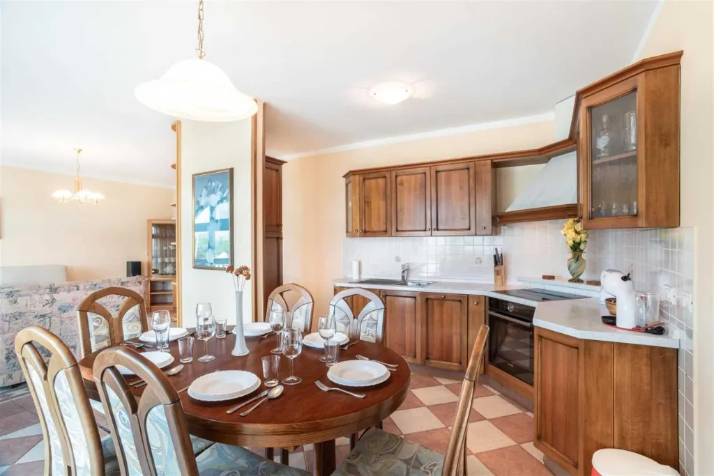 Two-Bedroom Apartment in Piran for Up to 6 Guests