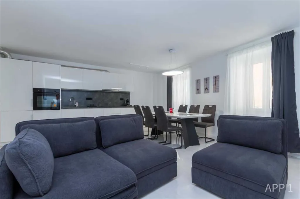 Two-Bedroom Apartment with Tartini Square View, Piran