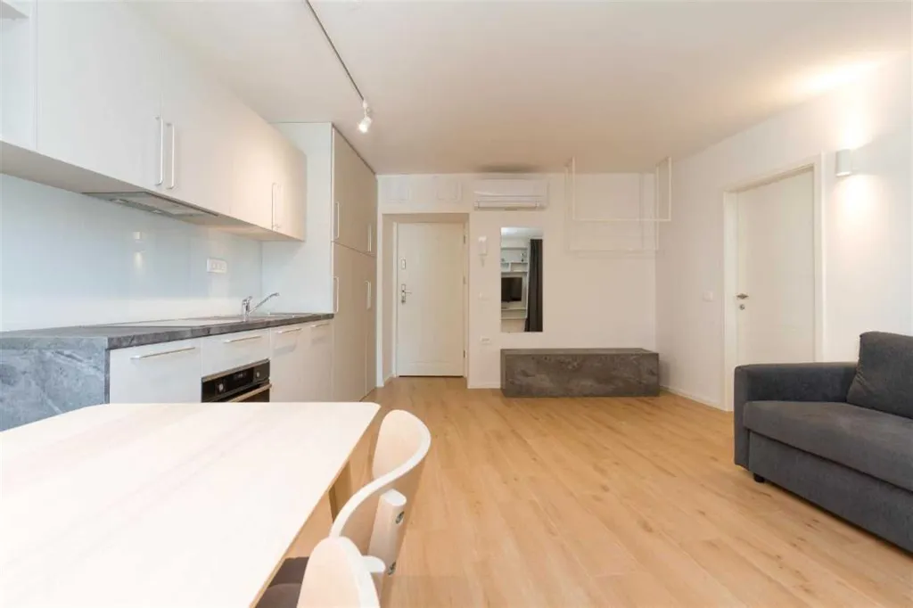 One-Bedroom Apartment in Piran with Landmark Views