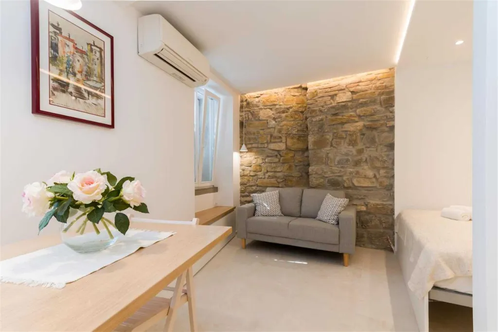 Piran Studio Apartment for 2 Guests