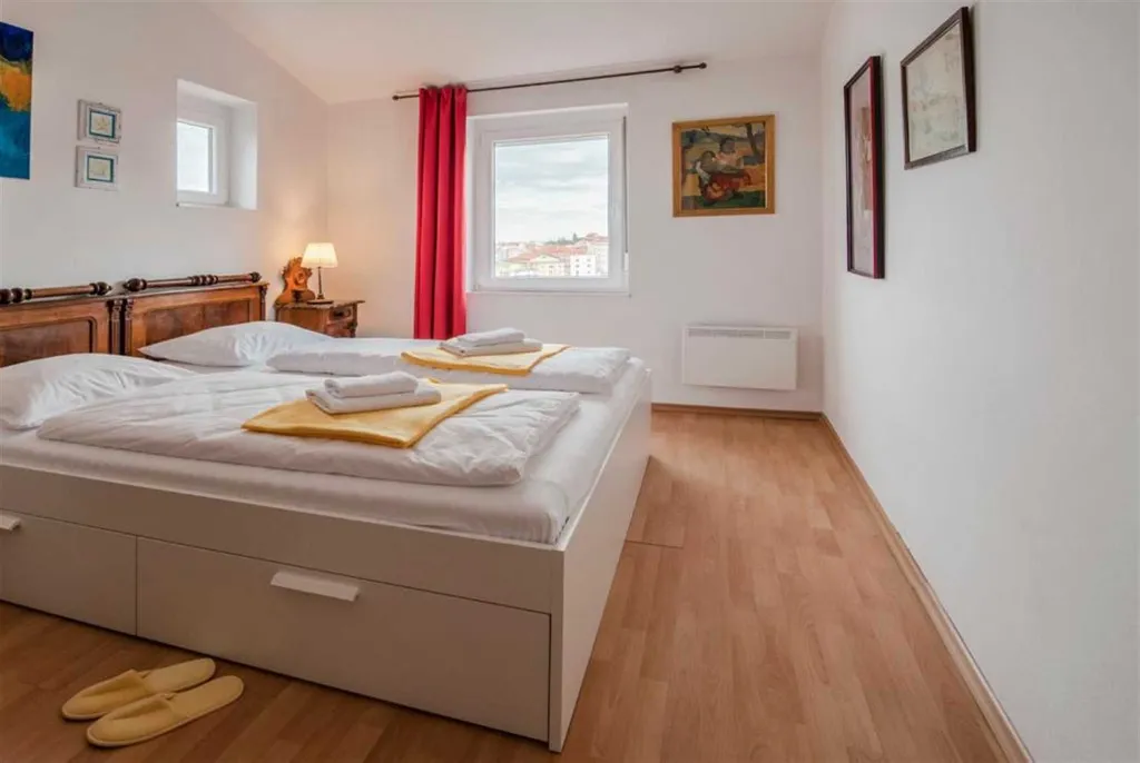 Holiday House with Terrace and Sea Views in Piran