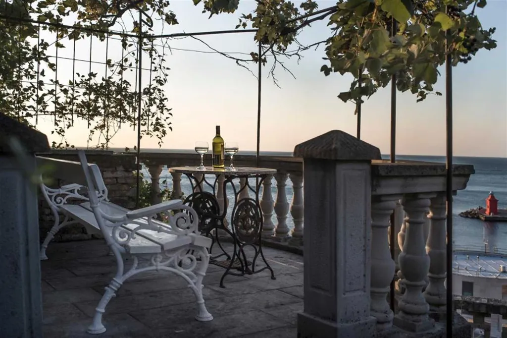 Holiday House with Terrace and Sea Views in Piran