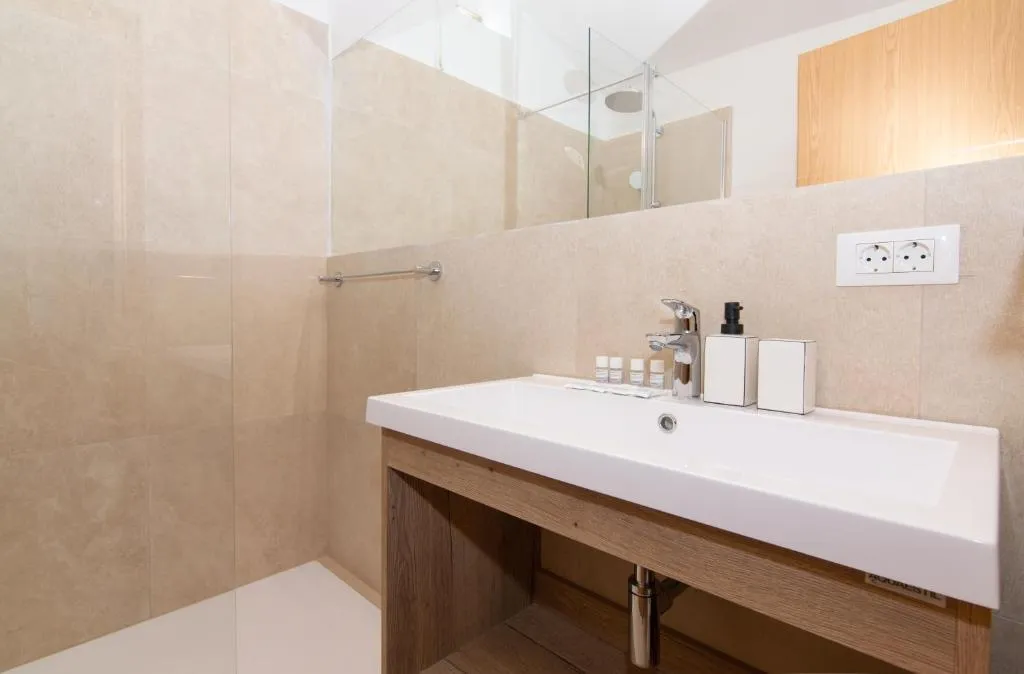 Holiday House with Terrace and Sea Views in Piran