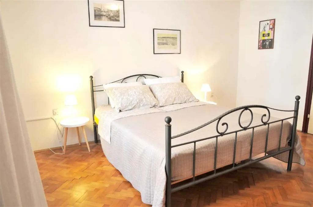 Two-Bedroom Apartment in Piran with Sea View Terrace