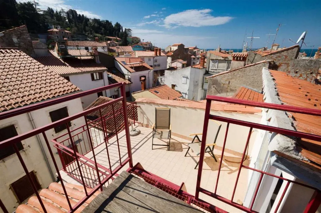 One-Bedroom Apartment in Piran with Rooftop Terrace