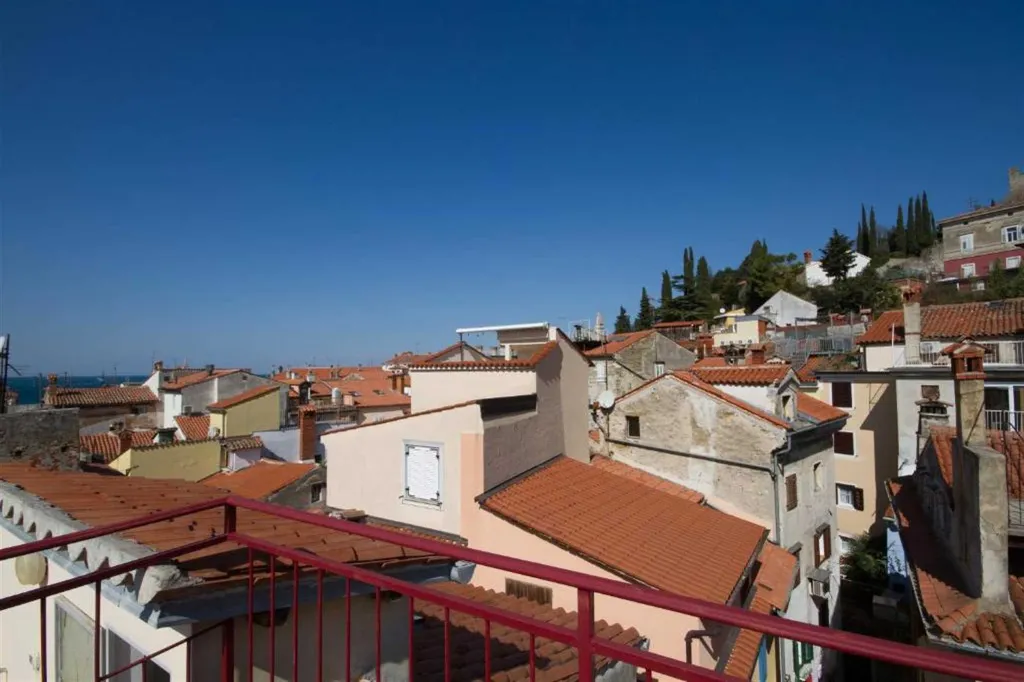 One-Bedroom Apartment in Piran with Rooftop Terrace