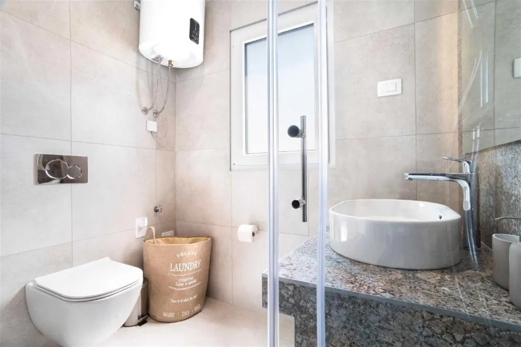 Koper Studio Apartment for 2 with Terrace Jacuzzi