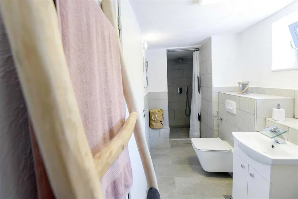 3-Bedroom Holiday House in Izola for 6