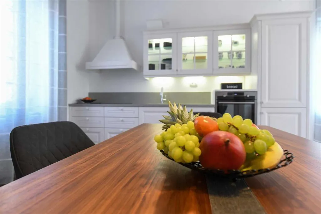 3-Bedroom Holiday House in Izola for 6