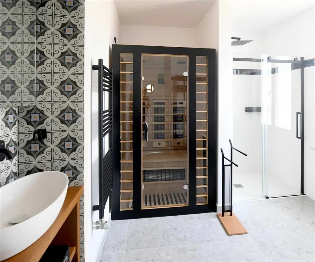 3-Bedroom Holiday House in Izola for 6