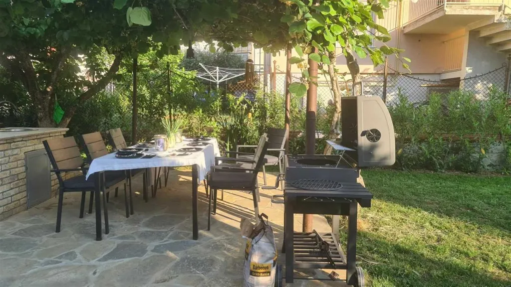 2-Bedroom Apartment in Izola for up to 4 Guests