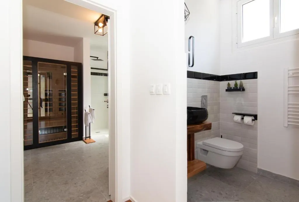 2-Bedroom Apartment in Izola for up to 4 Guests