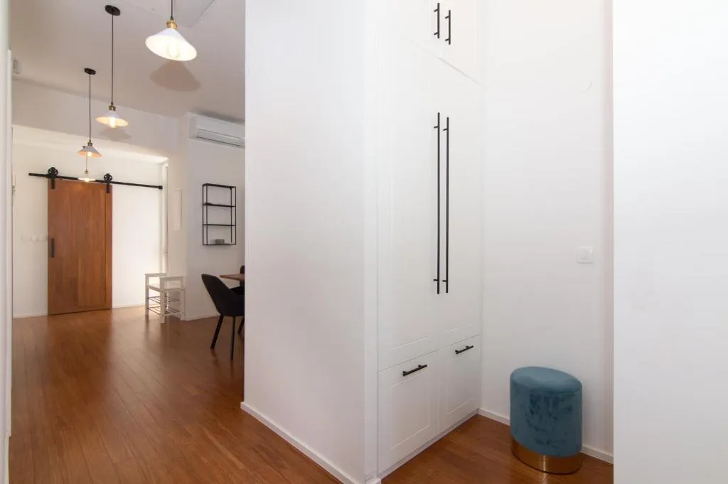 2-Bedroom Apartment in Izola for up to 4 Guests