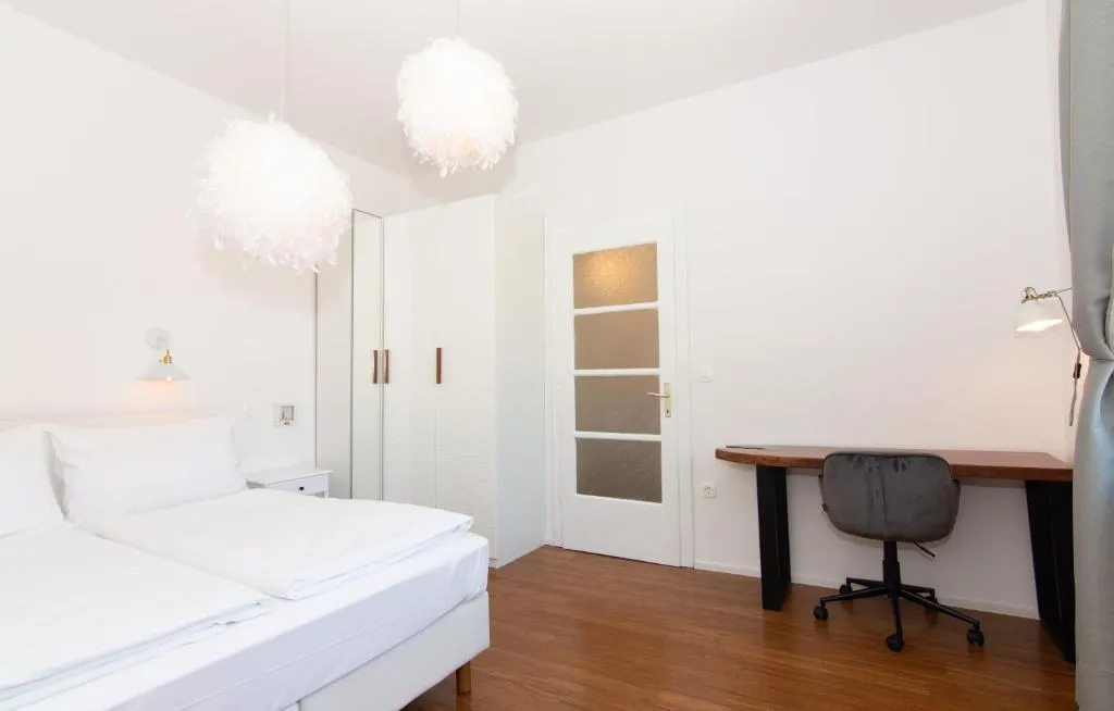 2-Bedroom Apartment in Izola for up to 4 Guests