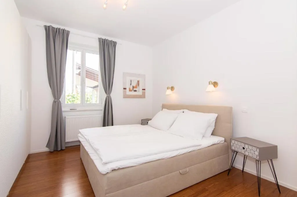 2-Bedroom Apartment in Izola for up to 4 Guests
