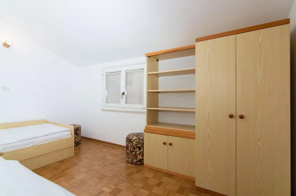 Beachfront 2-Bedroom Apartment in Piran for 4