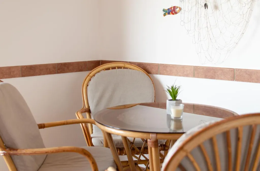 Beachfront 2-Bedroom Apartment in Piran for 4