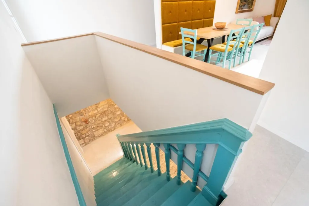 3-Bedroom Apartment with Terrace in Piran for 6