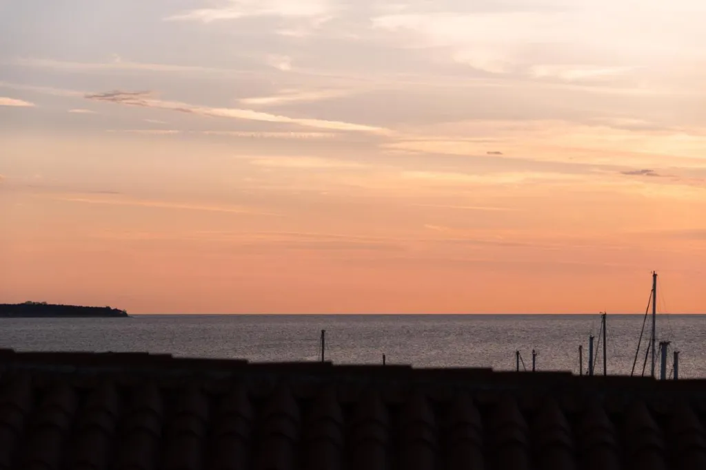 3-Bedroom Apartment with Terrace in Piran for 6