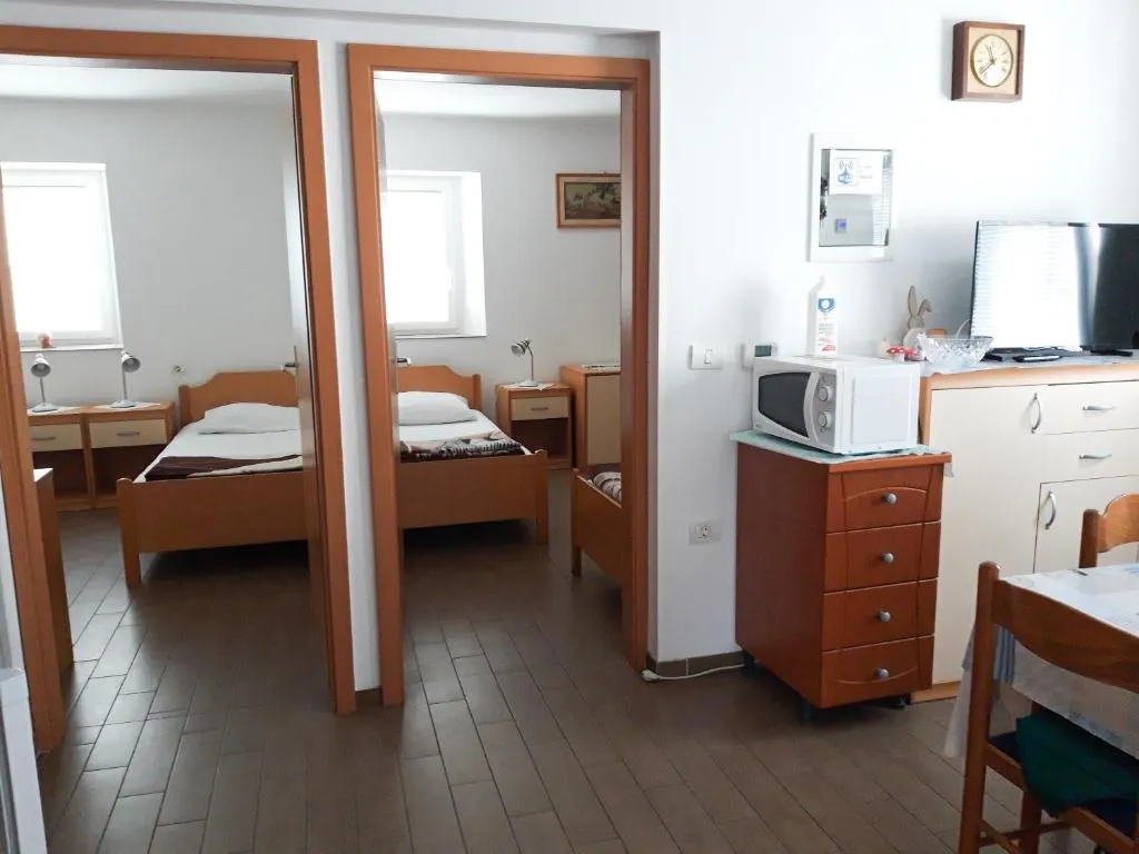 Two-Bedroom Apartment in Koper for 4 Guests