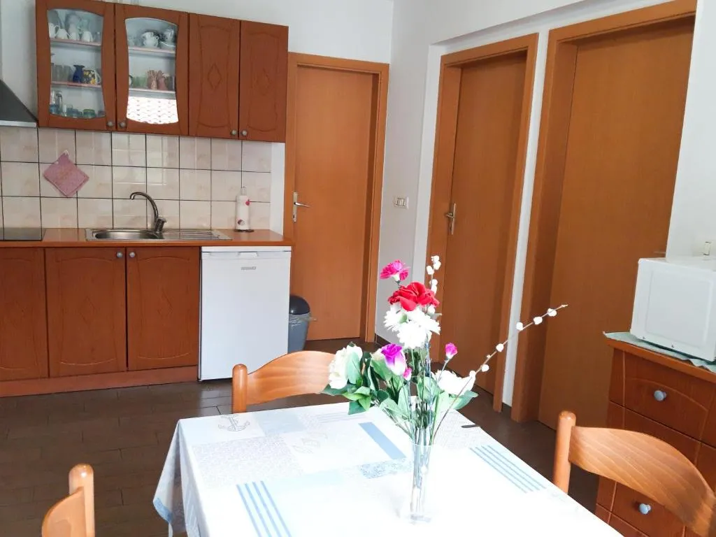 Two-Bedroom Apartment in Koper for 4 Guests