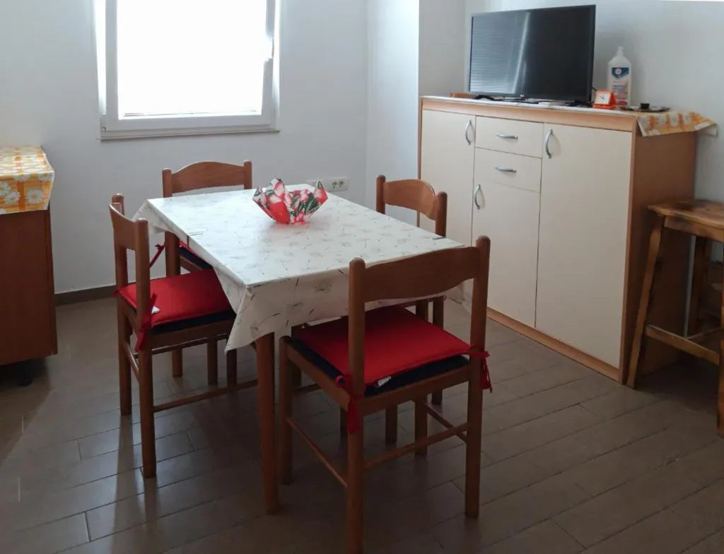 Two-Bedroom Apartment in Koper for 4 Guests