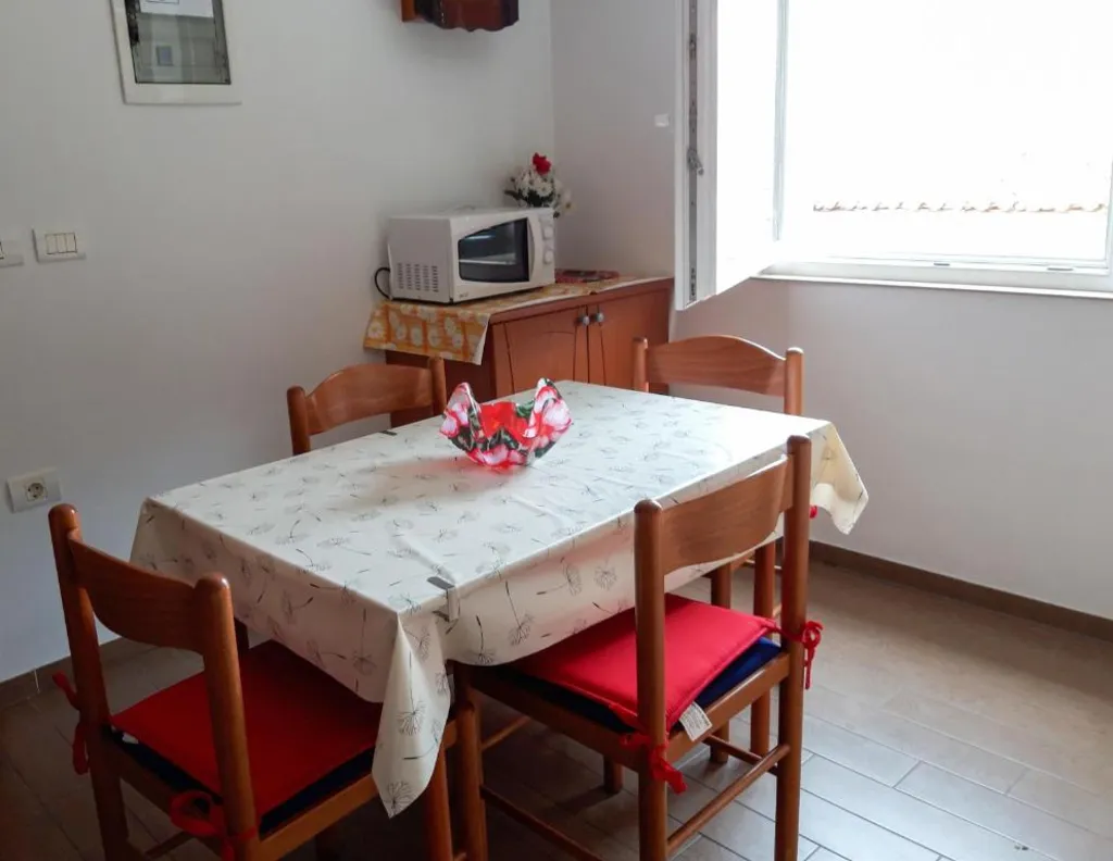 Two-Bedroom Apartment in Koper for 4 Guests