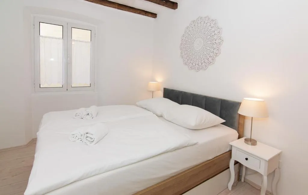 3-Bedroom Apartment in Piran for Up to 6