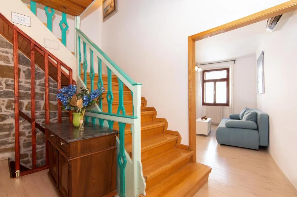 3-Bedroom Apartment in Piran for Up to 6