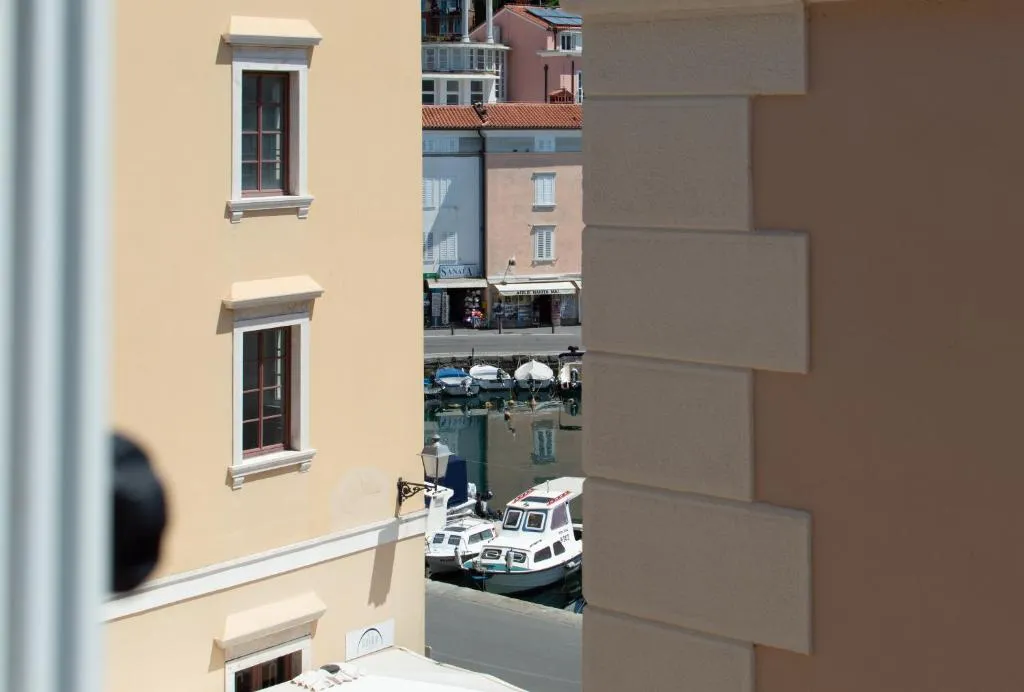 Two-Bedroom Apartment for 4 in Piran