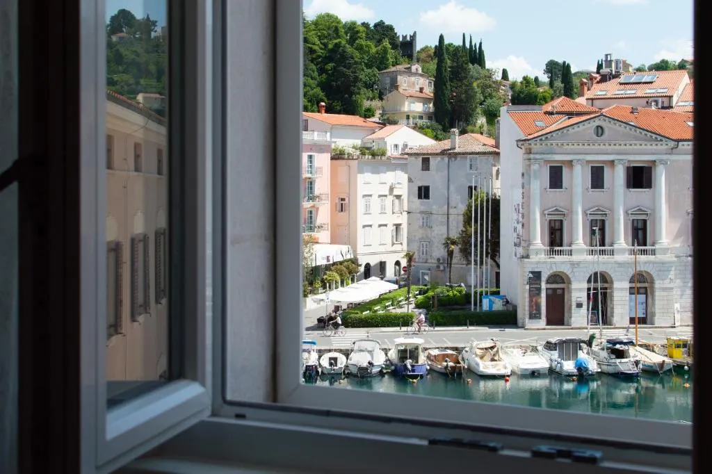 Two-Bedroom Apartment for 4 in Piran