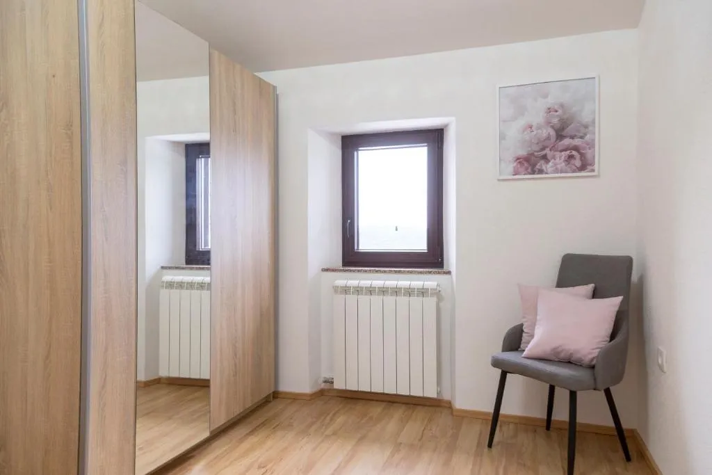 Sečovlje 2-Bedroom Apartment with Garden Views