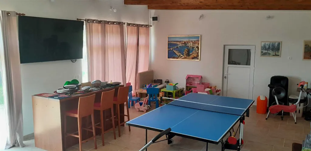 Sečovlje 2-Bedroom Apartment with Garden Views