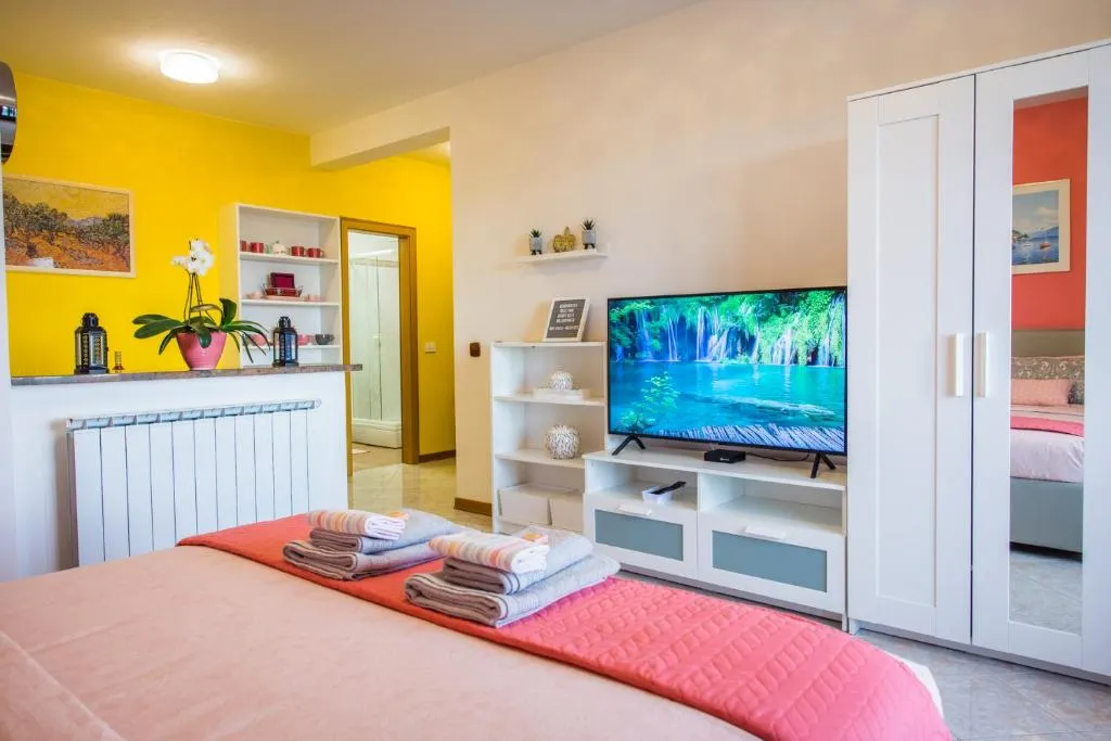 Sečovlje Studio Apartment for 2 with Garden Views