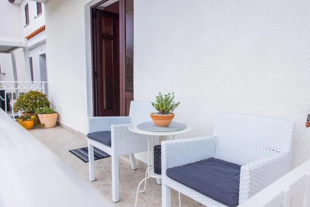 Sečovlje Studio Apartment for 2 with Garden Views