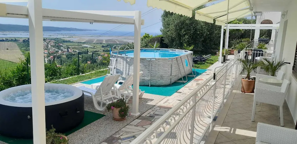 Sečovlje Studio Apartment for 2 with Garden Views