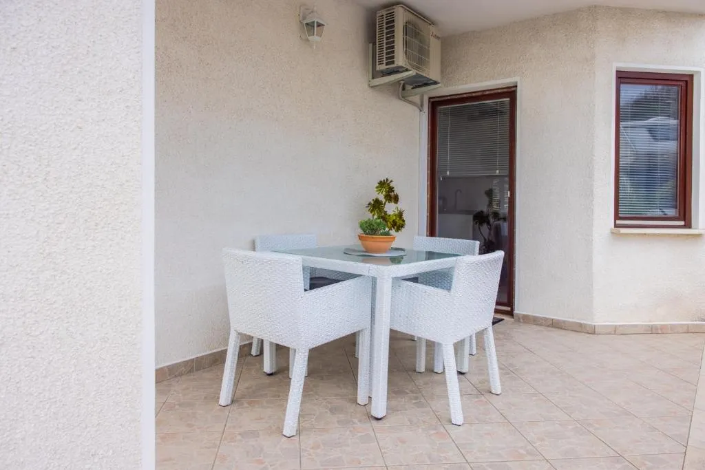 2-Bedroom Apartment in Sečovlje for 4 Guests