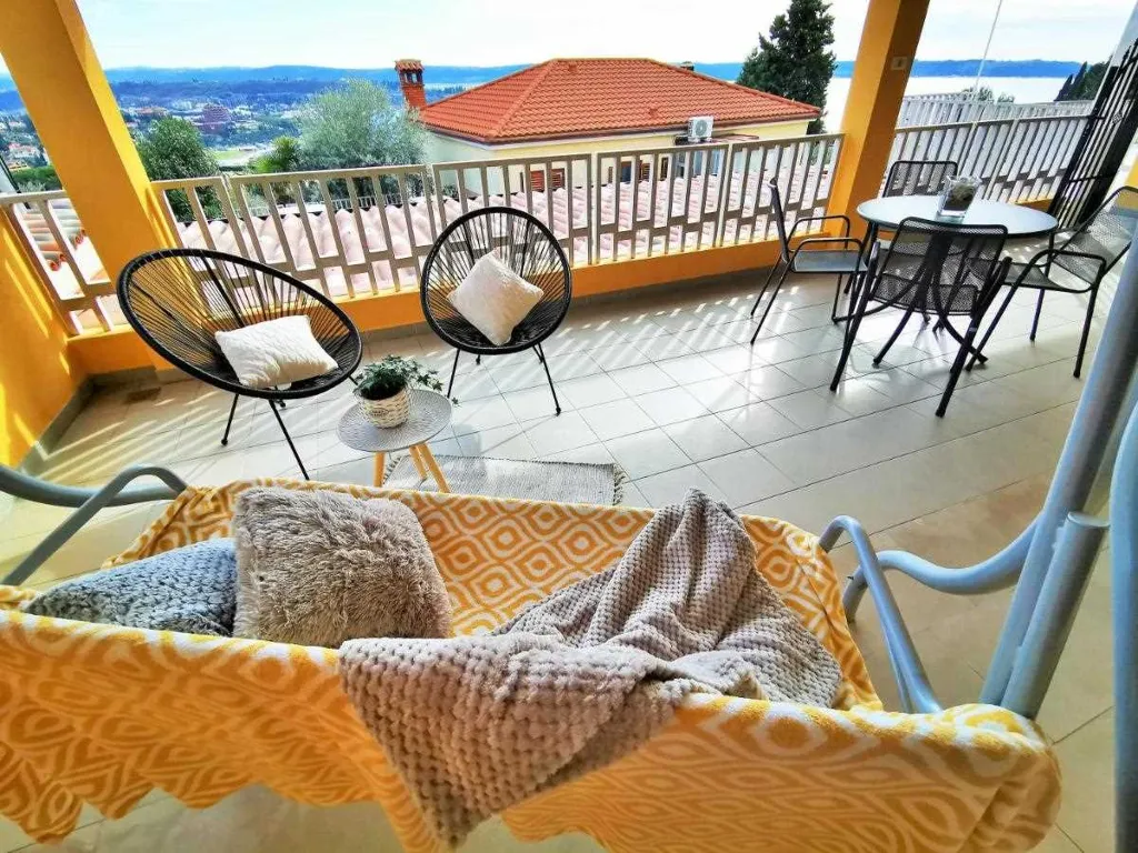 Portorož 1-Bedroom Apartment for Up to 3 Guests