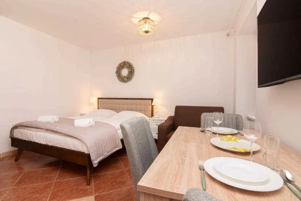Air-Conditioned Studio in Piran for 2 Guests