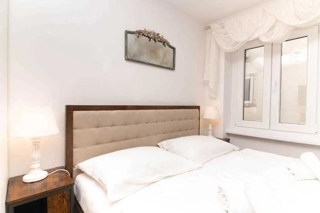 Air-Conditioned Studio in Piran for Up to 3