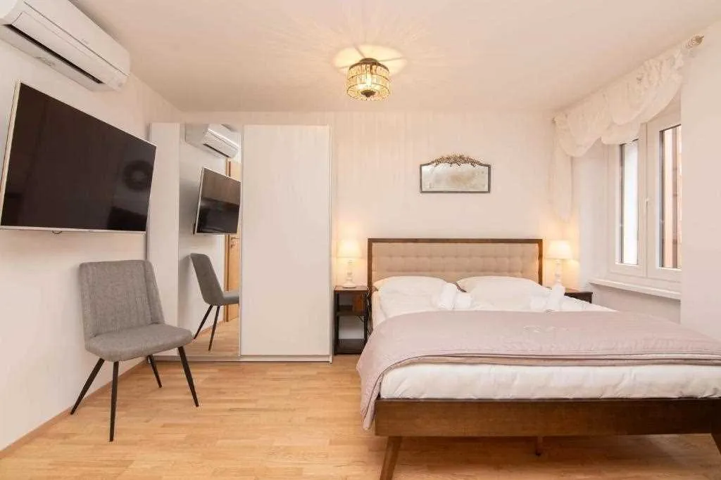 Air-Conditioned Studio in Piran for Up to 3