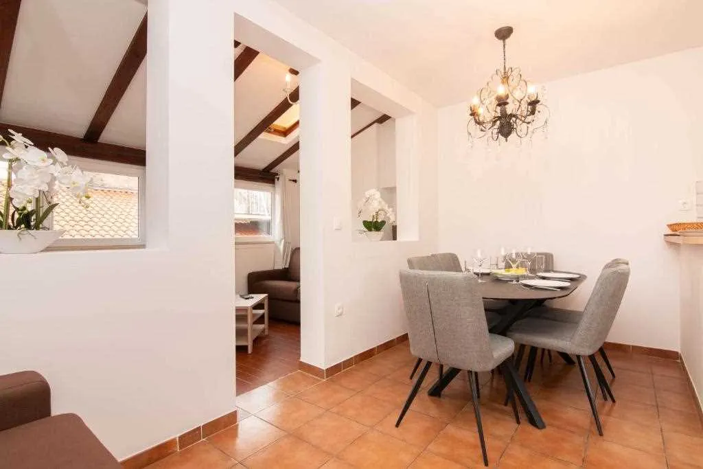 Air-Conditioned Duplex Apartment in Piran (Sleeps 4)