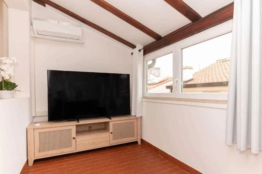 Air-Conditioned Duplex Apartment in Piran (Sleeps 4)