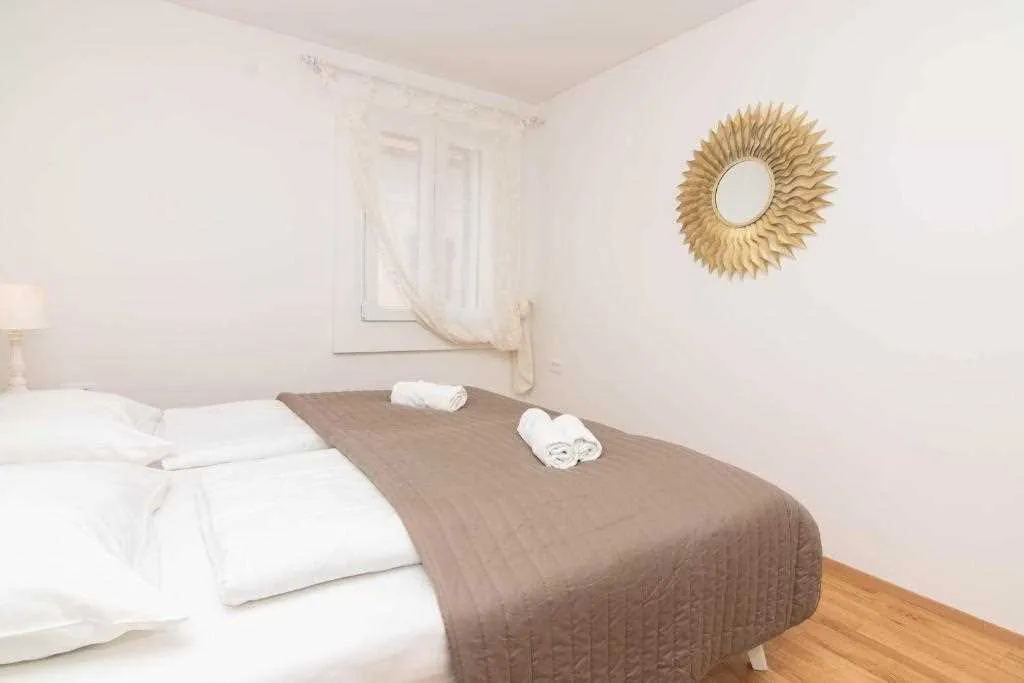 Air-Conditioned Duplex Apartment in Piran (Sleeps 4)