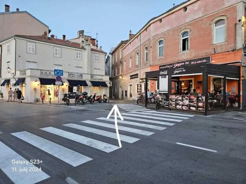 One-Bedroom Apartment with Rooftop Terrace in Piran