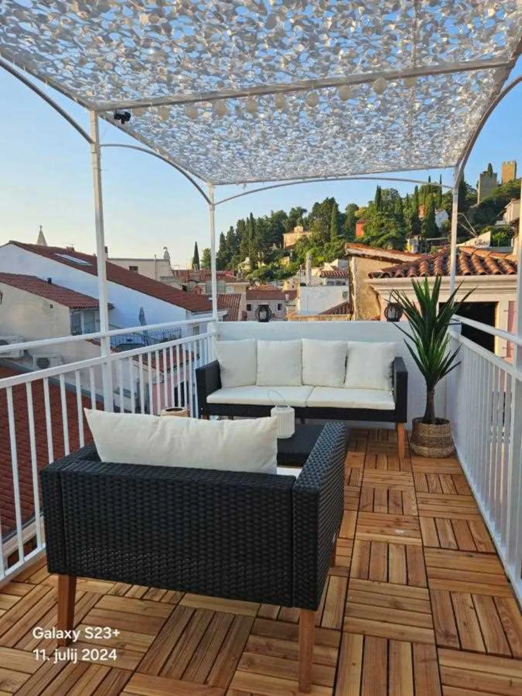 One-Bedroom Apartment with Rooftop Terrace in Piran