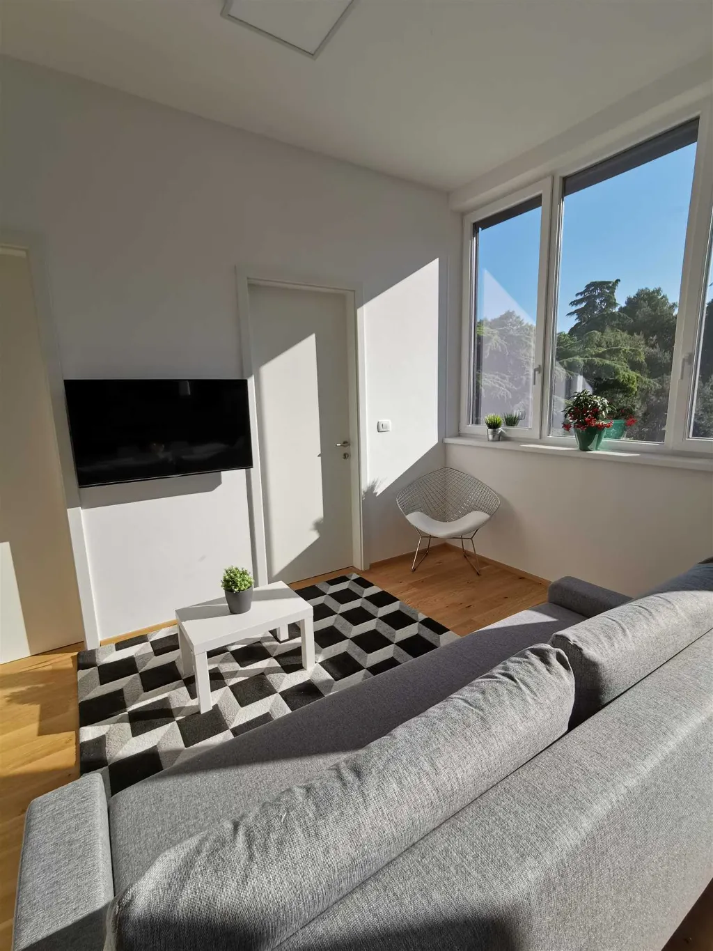 One-Bedroom Apartment in Koper for Up to 5